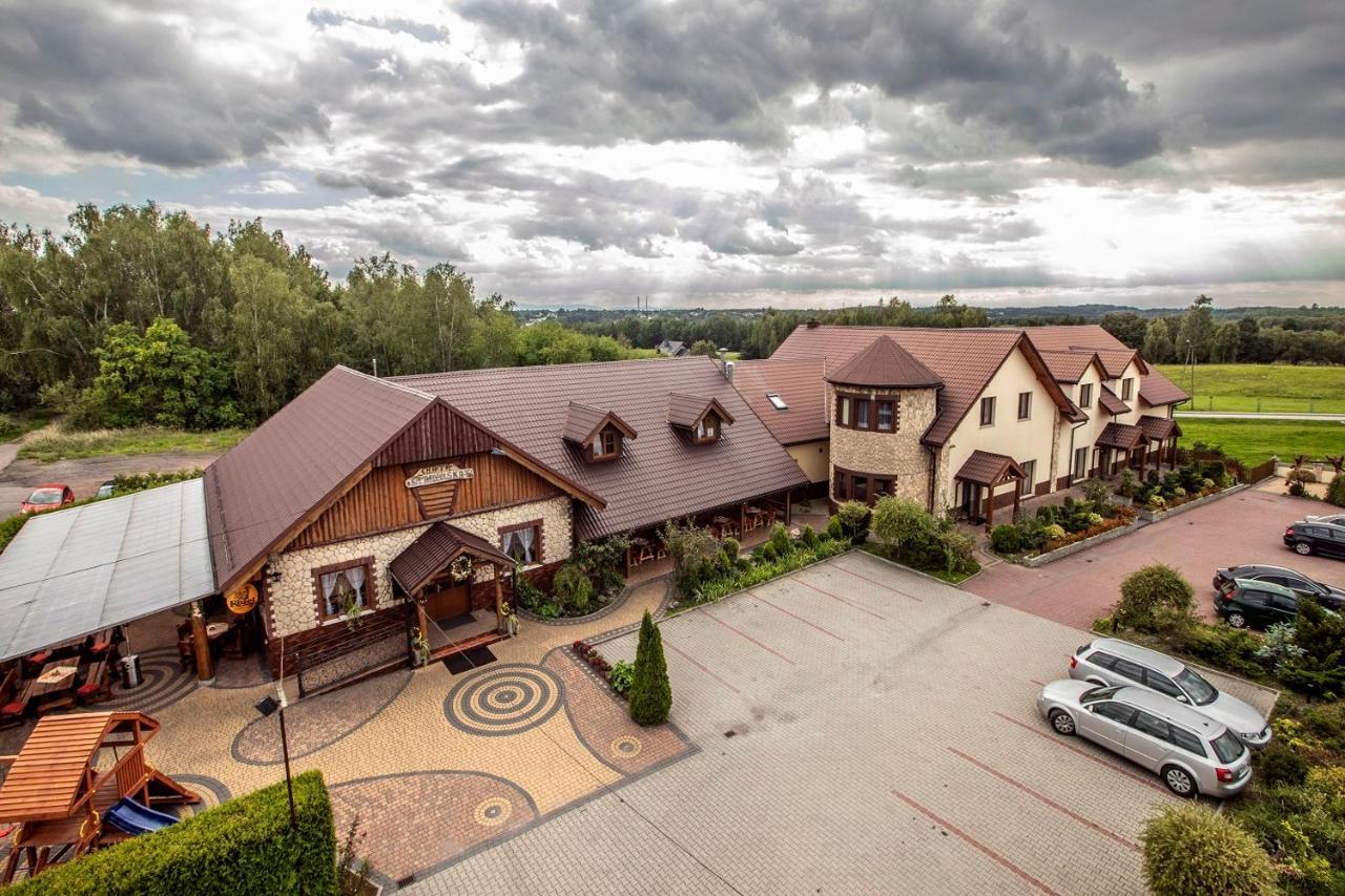 Zajazd Chata Staropolska Mszana エクステリア 写真